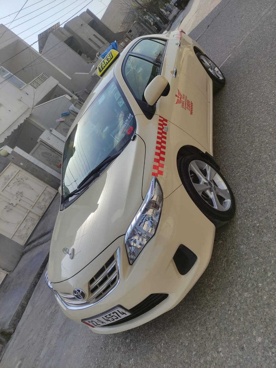 تۆیۆتا کرۆلا ٢٠١٣ 
 بیلاد تەکسی 
مەکینە گەورە
توماتیک ئاوێنە شەفت
تەبریت لەمس 
هەزەی ٢٠٢٧
فەحس نوێ
سەنەوی ٢٠٢٨ مانگی ٤ بەسەر دەچێت
گێر و مەکینە بە شەرت 
غەرامەو بەناو کردن بەشەرت
رەقەم باریک
گێچ تۆبز 
٢ جێ گچکە ساردە کوت
جێی باڵی سەر سندوق کەمێک قەلەم کاری هەیە
سعر ١٧٠ و کەمێک مەعمەلە أربيل, العراق


**إذا كنت صاحب هذا الإعلان وتريد حذفه لأي سبب، رجاءا أرسل رسالة إلى الدعم الفني**