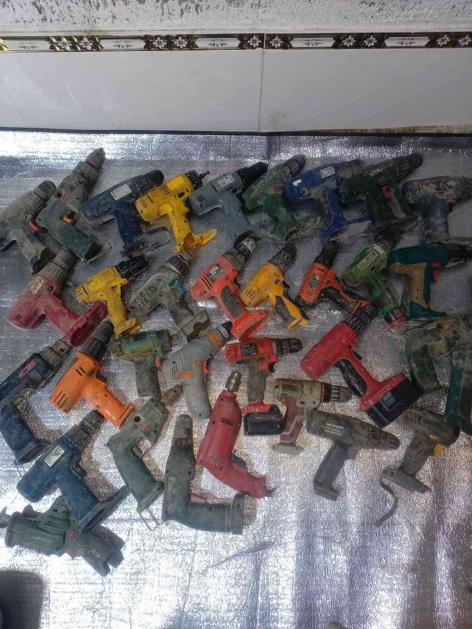 السلام عليكم شلعه البيع عدد باله انواع الماركات ***********
