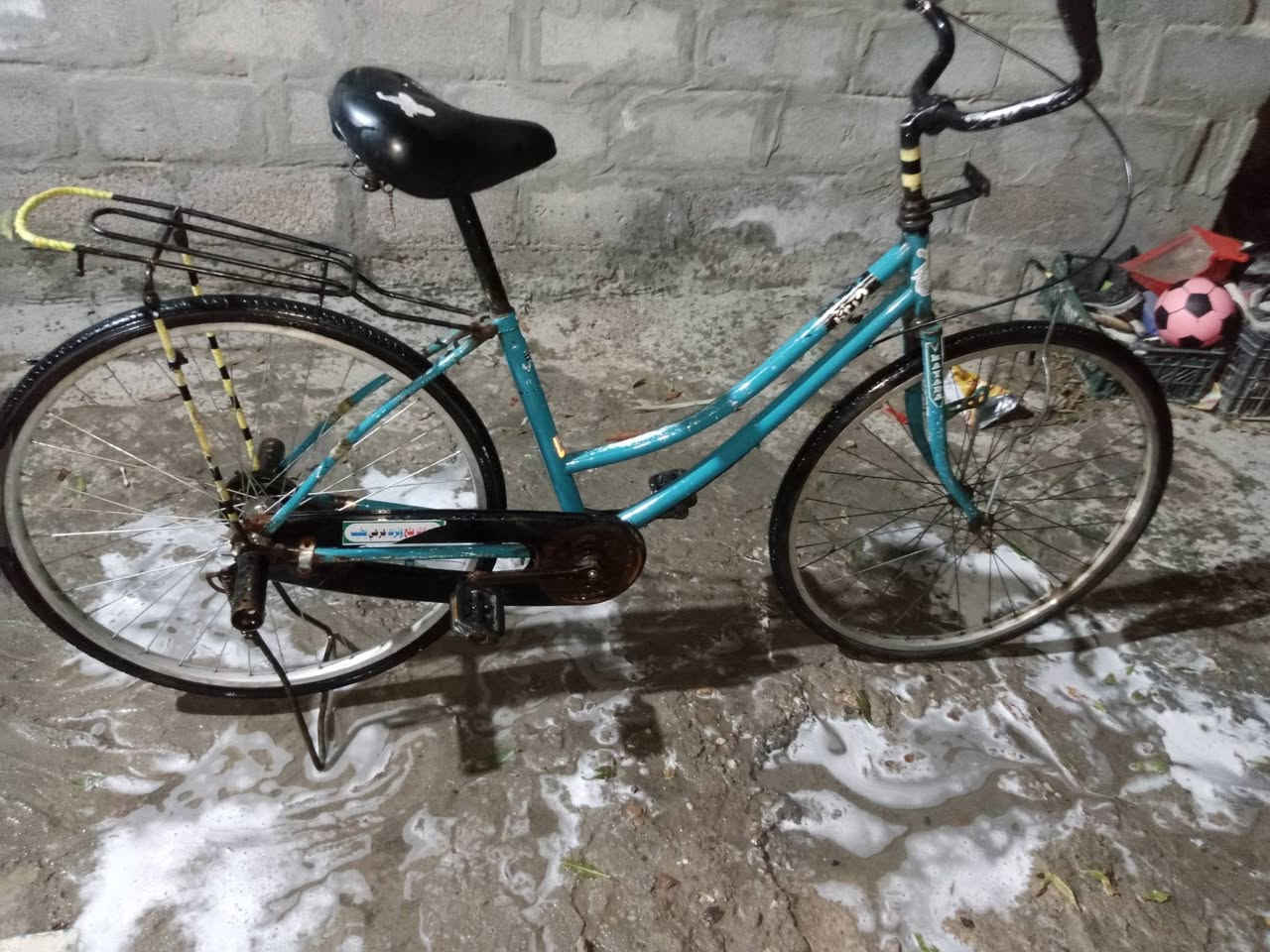 السلام عليكم بايسكل للبيع حجم 26 سياحي كامل مكمل السعر 50وبي مجال العنوان البصرة حي الاصدقاء قرب تقاطع العسكري


**إذا كنت صاحب هذا الإعلان وتريد حذفه لأي سبب، رجاءا أرسل رسالة إلى الدعم الفني**