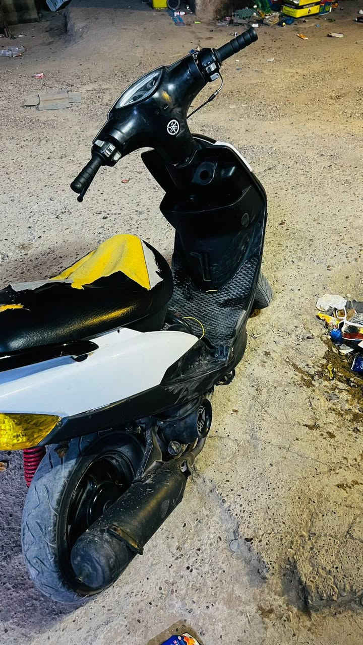 دراجة ماكس عدلة للبيع او مراوس حلوة او نضيفة كاملة بيهة نقص بس ال سبعة مال محرك مكينة ٥٥ بوسة او بستم سمارت متوجد واتساب او رقم ***********سعر خاص
