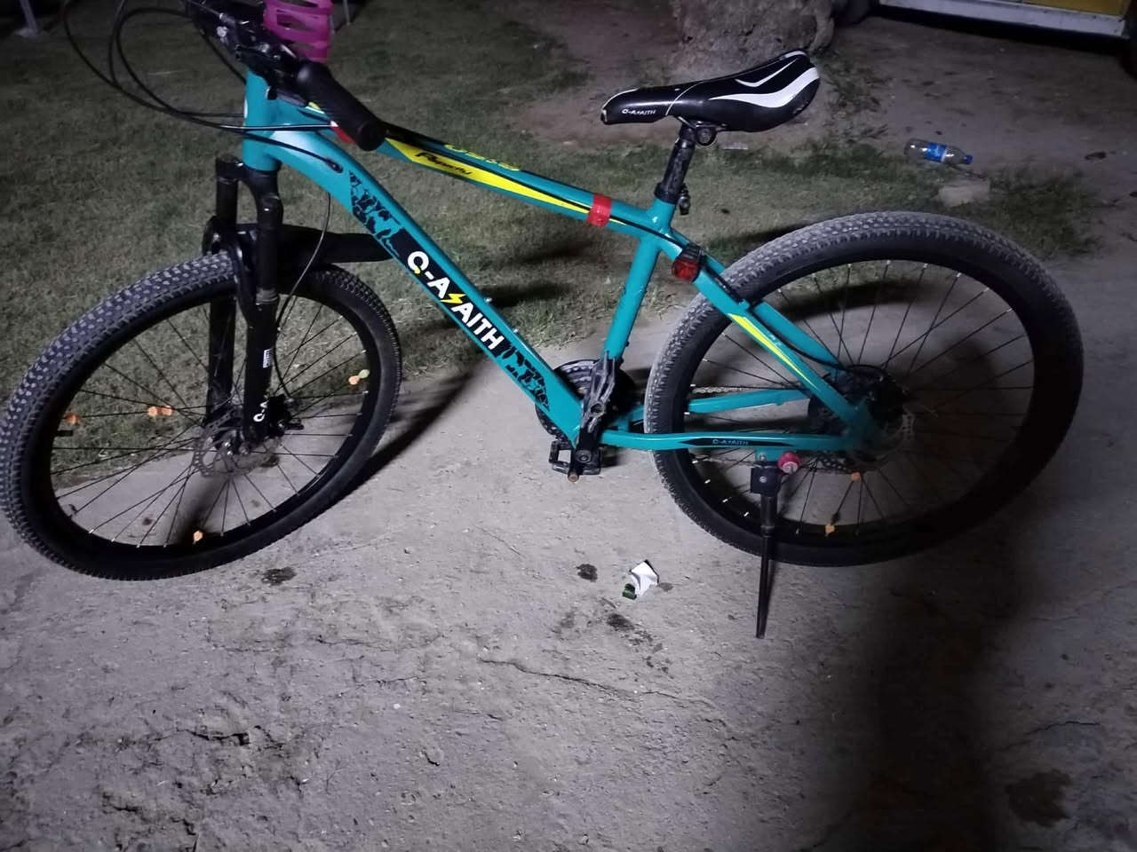 سلام عليكم بيسكل  جبلي  البيع البيسكل مابي نقص بس استنده وهاهيه  5نمر  ابريك وره وكدام   السعر 90 وبي مجال  العنوان  بابل محاويل عل طريق علي ابن الحسين
خاص مفتوح  او اتصل وببك خير وتدلل  ***********
