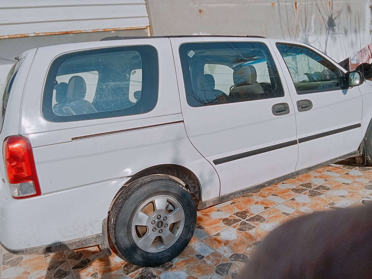 شوفر ليت بلندر 2007 كير ومحرك 3900 شرط الطخم جديد تايرات جدد تبريد شغال  نضام بصمه شاشه وكامره غرفتها بلادي رقم نينوى بسمي شرط التحويل 
قطعتين فقط بدون ضرر شرط
العنوان الموصل ربيعه السعر 70 وبيها مجال 
للتواصل *********** واتساب
***********
