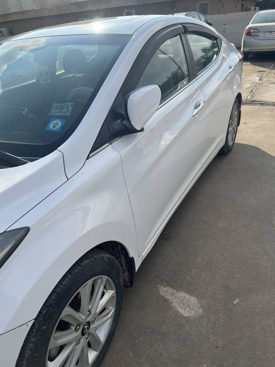 النترا مضلع 2016 
بانوراما
مرايه شفط 
كير ومحرك مكفول
فول عدا البصمه 
***********
125 بيه مجال
