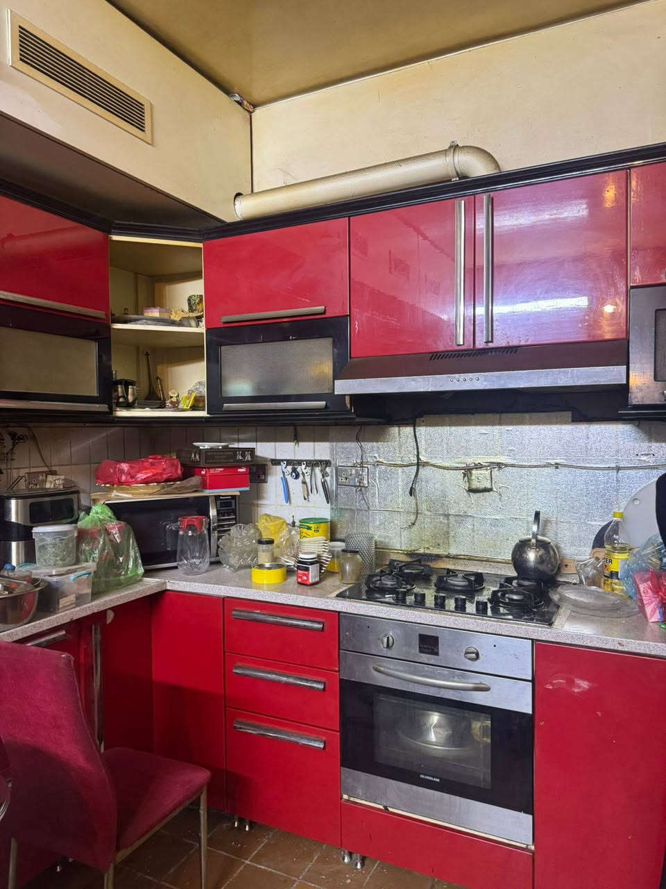 مطبخ HDF تركي اصلي وياا غسالة بداخلة وكلش نضيف وحلوو السعر مليون رقمي *********** مكاني بغداد شارع النضال
