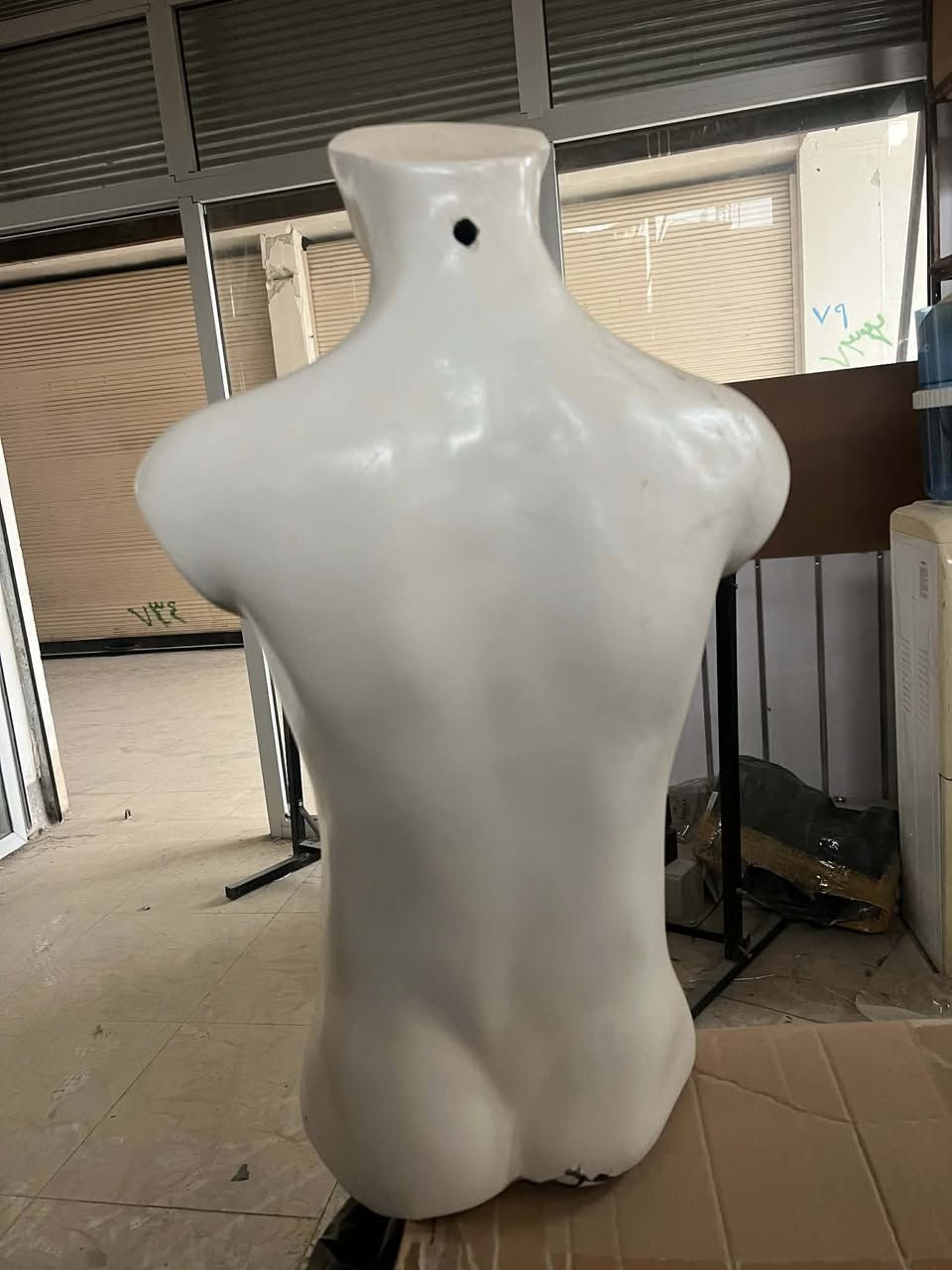 نیو هەیکەل بۆ فرۆشتن بە جەملە دەیفرۆشم عەدەد بەردەستە شوێن ڕانیە/ژ.م***********/ژ.م***********
