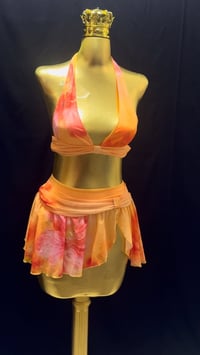 ٣ قطع • ملابس • عرض