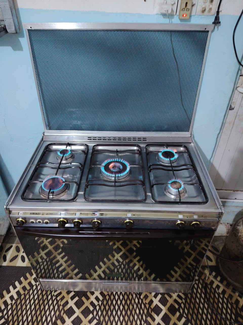 طباخ كريازي نضيف جدا وشغال كله سعر250 قفل  ع ضمان والفحص


**إذا كنت صاحب هذا الإعلان وتريد حذفه لأي سبب، رجاءا أرسل رسالة إلى الدعم الفني**