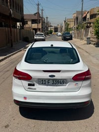 فورد فوكس موديل2018.  محرك 2000 بيه 3 قطع صبغ بيه مكانين بارد سياره مك...