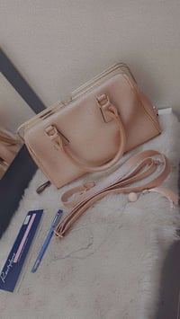 شنط نسائية • خامة أصلية • كمية محدودة