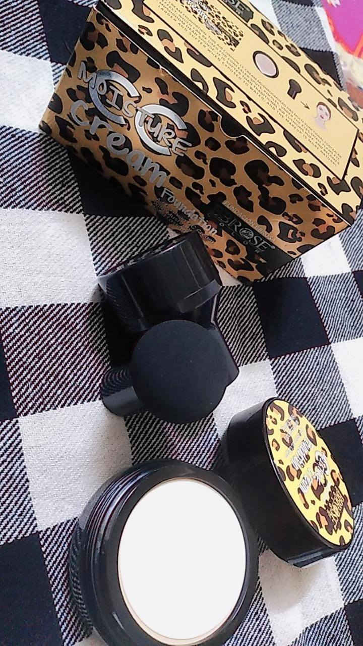 السلام عليكم اني صاحبة مشروع جديد المياخذ يرفعلي المنشور فدوه اكسسوارات مكياجات عطور جزادين باله واسعار مناسبه واكو توصيل داخل الزعفرانيه ***********
