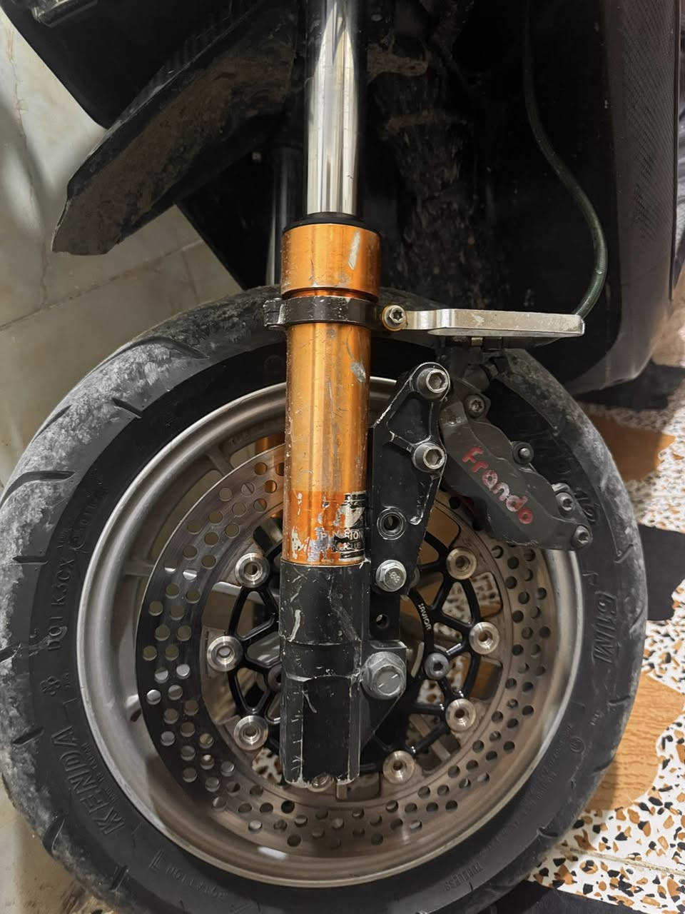 سلام عليكم صدر مشمشي لا طسه ولا نضوح نضيف كلشش بدون فج فقط الصدر مراوس بتزويد جبلي شعدك  راسلني خاص حته براغي رياضي


**إذا كنت صاحب هذا الإعلان وتريد حذفه لأي سبب، رجاءا أرسل رسالة إلى الدعم الفني**