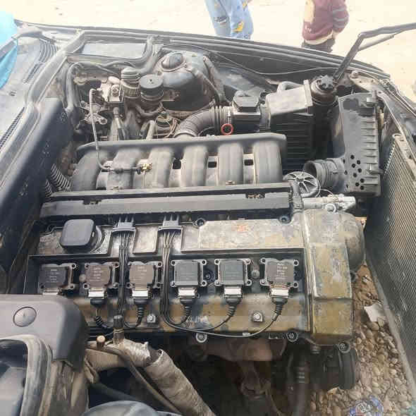 سلام. عليكم بي ام مديل 1992 رقم. بغداد نكليزي بسمي بيهة ضرربه بلجاملغ لخلفي ومصبوغه عام كير عادي مكينه حمت وضرب كازكيت ومختلف. بيهة. سنتر ابيع عله حطتهة تبرريد شغال. كهربائيات كلهة شغاله سنتر لوك شغال سعر 35 وبيهة. مجال قليل مكاني. بغداد تاجي ررقم ‏‪***********‬‏ بي واتساب
