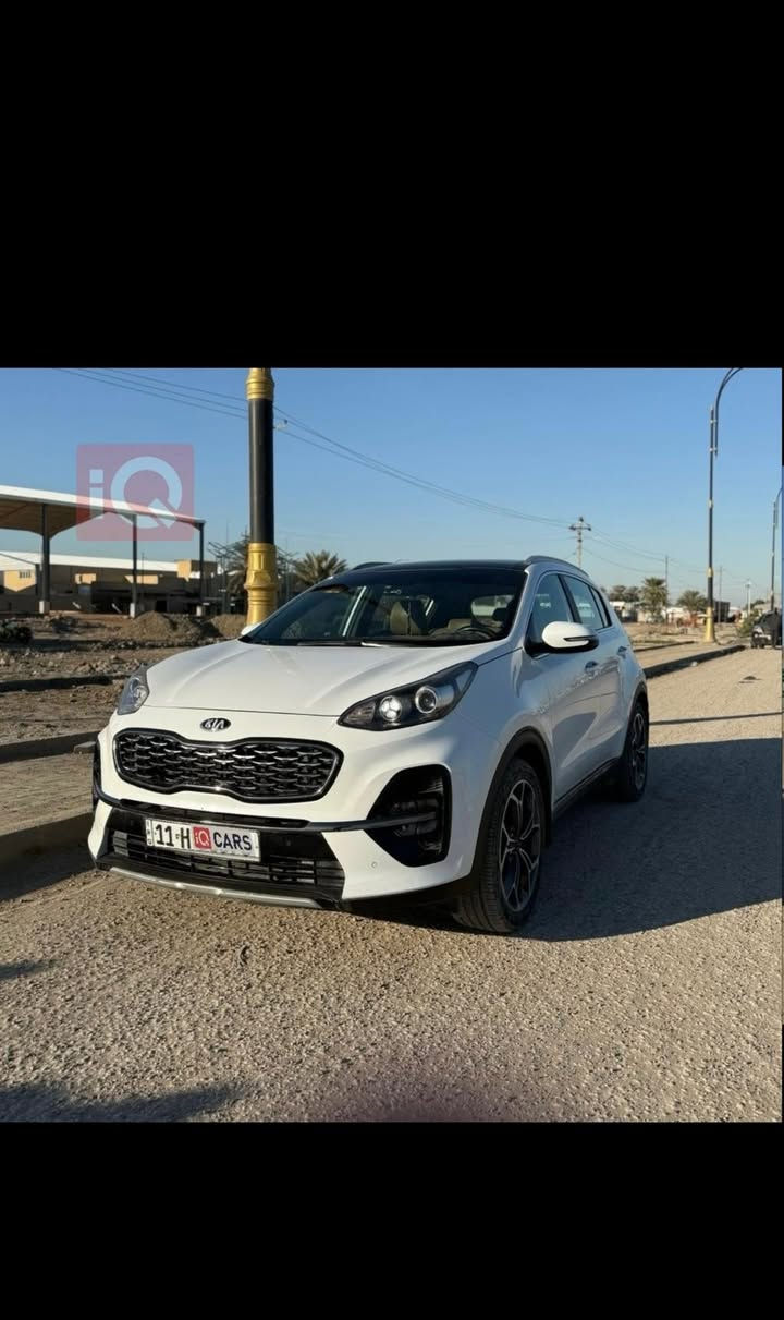 سبورتج  2019 شكل 2020
 جي تي لاين فول مواصفات
 ماشية ٩٣ الف 
 رقم بغداد الجديد باسمي 
 السياره بيها ( باب الصدر صبغ والجاملغ الأمامي جهه الصدر مسحوب وبيها رصعتين )
المواصفات جي تي لاين اعلى فئة بالسبورتج 
 بصمة
 بانوراما 
كراسي كهرباء 
جنطة كهرباء 
كراسي جلد 
 حساسات امامية خلفية فول
تبريد قطعتين
 تحكمات ستيرن ٣ وضعيات قيادة
سايد بريك دكمة
 اوتو هولد 
شاشة ابل كار بلاي 
مانع انحدار 
محرك دوش
كامرة خلفية 
شفتات ستيرن 
شاحن واير ليس 
وبعد بيها هواي مواصفات 
مكاني بابل / حله
السعر ١٨٦ وبيها مجال بسيط 
رقمي (***********)
(***********)
