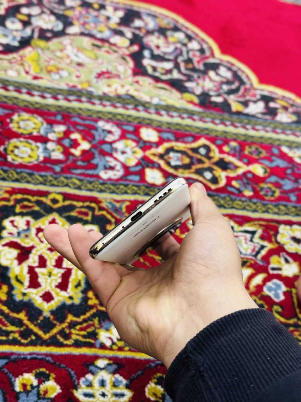 ريلمي 14 برو بلس
ذاكره 512 و رام 12
الجهاز نظيف بس بي شخوط خفيفه بالشاشه 
ما مفتوح و غراضو كامله 
السعر 430 وبي مجال حك الجيه
***********
***********
