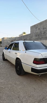 مرسيدس ٣٠٠ • موديل ٩٣ • غاز ايطالي
