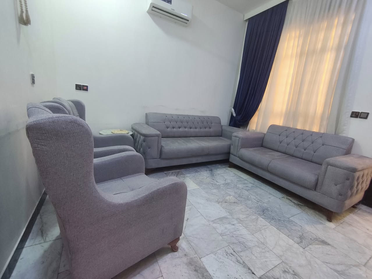 تخم ٧ مقاعد للبيع   نظيف  جدآ


**إذا كنت صاحب هذا الإعلان وتريد حذفه لأي سبب، رجاءا أرسل رسالة إلى الدعم الفني**