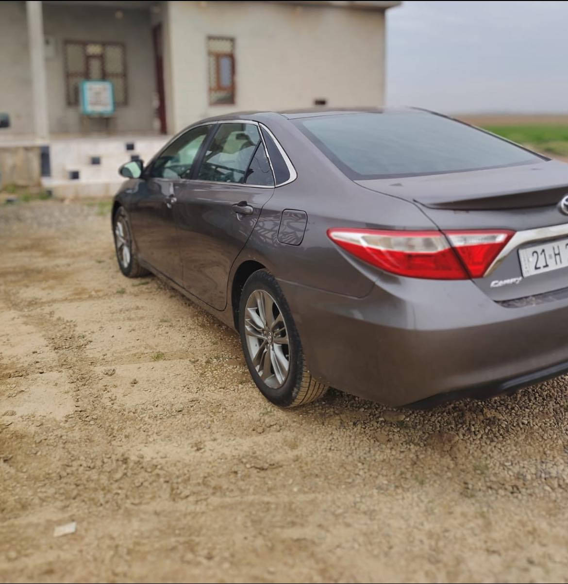 السلام عليكم للبيع كامري موديل 2017 وارد امريكي رقم سليمانيه دولي شرط التحويل محرك كير شرط صدر تواير جديد ماشيه 114الف موصفات اس اي ضرر جاملغ وبونيد بدون دواخل وبيه مكانين بارد صغار السعر 138ورقه وبيه مجال شي قليل مكان سياره كركوك الحويجه للستفار الاتصال علا رقم *********** يرهم مراوس حسب القناعه
