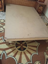 سرير • لوحده • للبيع