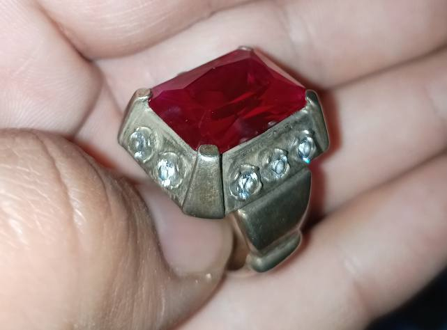 ياقوت مطعم زاركون صياغة ثقيله السعر ١٢٥ ألف


**إذا كنت صاحب هذا الإعلان وتريد حذفه لأي سبب، رجاءا أرسل رسالة إلى الدعم الفني**