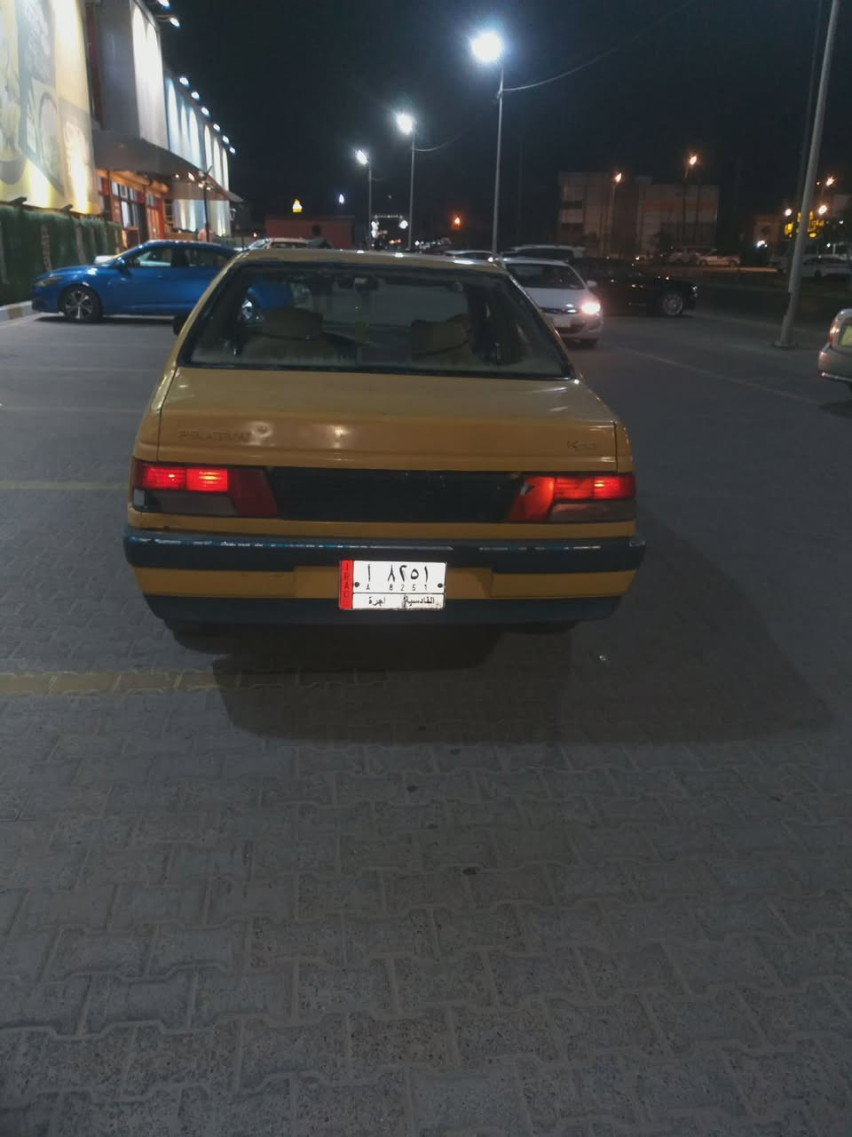 سياره بيجو اصوليه مداور شوكت متريد محرك كير كورله اوتو ترايك البغداد  
اريد بيها سايبه مراوس  لأبني ***********

