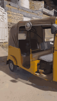 السلام عليكم تكتك لبيع مديل 17 شهر 11 محسوبه على 18 محرك 20 إلاتصال ***********
