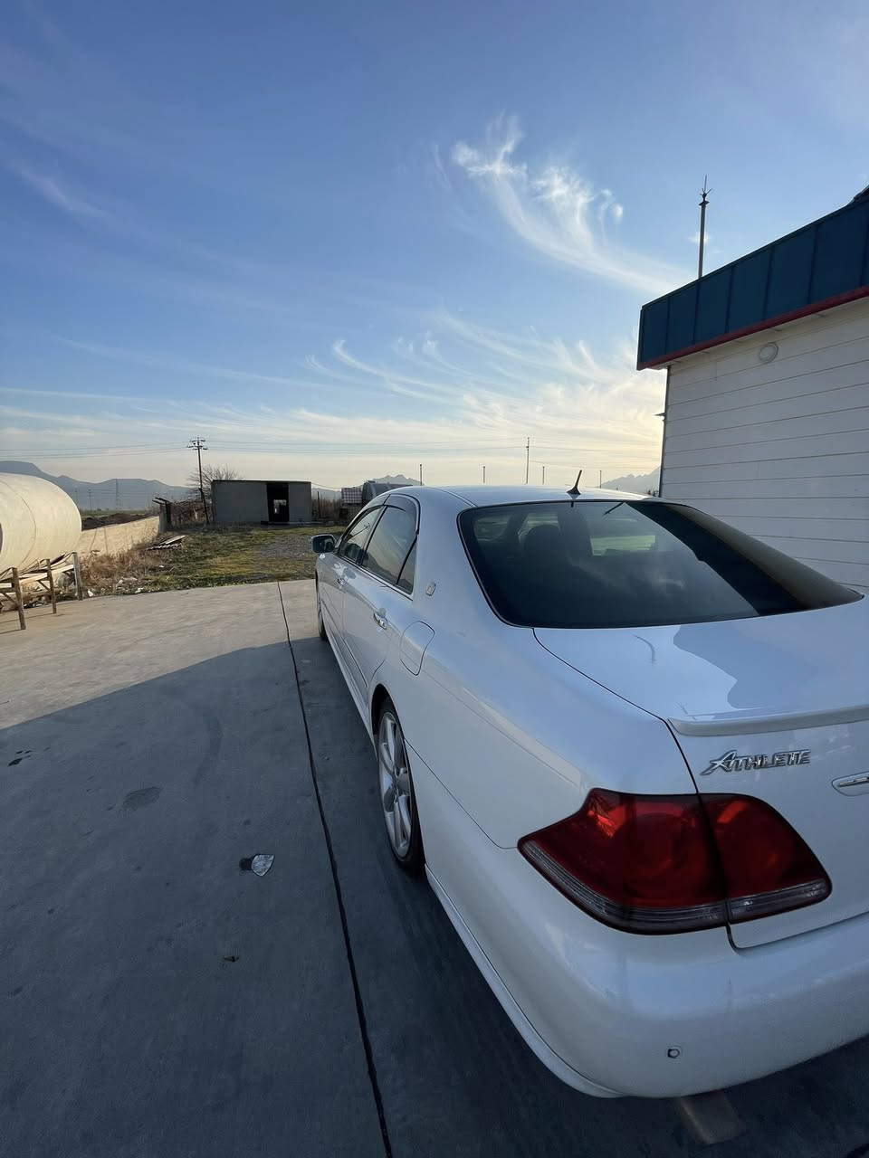 موس موس ١٨٢ ٢٠٠٥ 
٥ بەسمەیە 
٣دوگمە سپۆڕت
بێ بۆیاخ جگە لە شوێن موسەکانی  
لایت ناوچە کویر  
تەبریت ساردو گەرم مەزبوتە
ناو ڕەش فۆڕمیکای درزو شکاوی نیە
توندو تۆڵ 
٤ تایەو لوک. ویل دینگە
گێڕو مەکینە بەشەرتی ١٠ فیتەر
برێک بەسراوە 
بی مەسرەفە بەس لیخوڕی ئەویتە
 تەحکومات سەر سوکان هەموی ئیش ئەکات
0772 7188145
