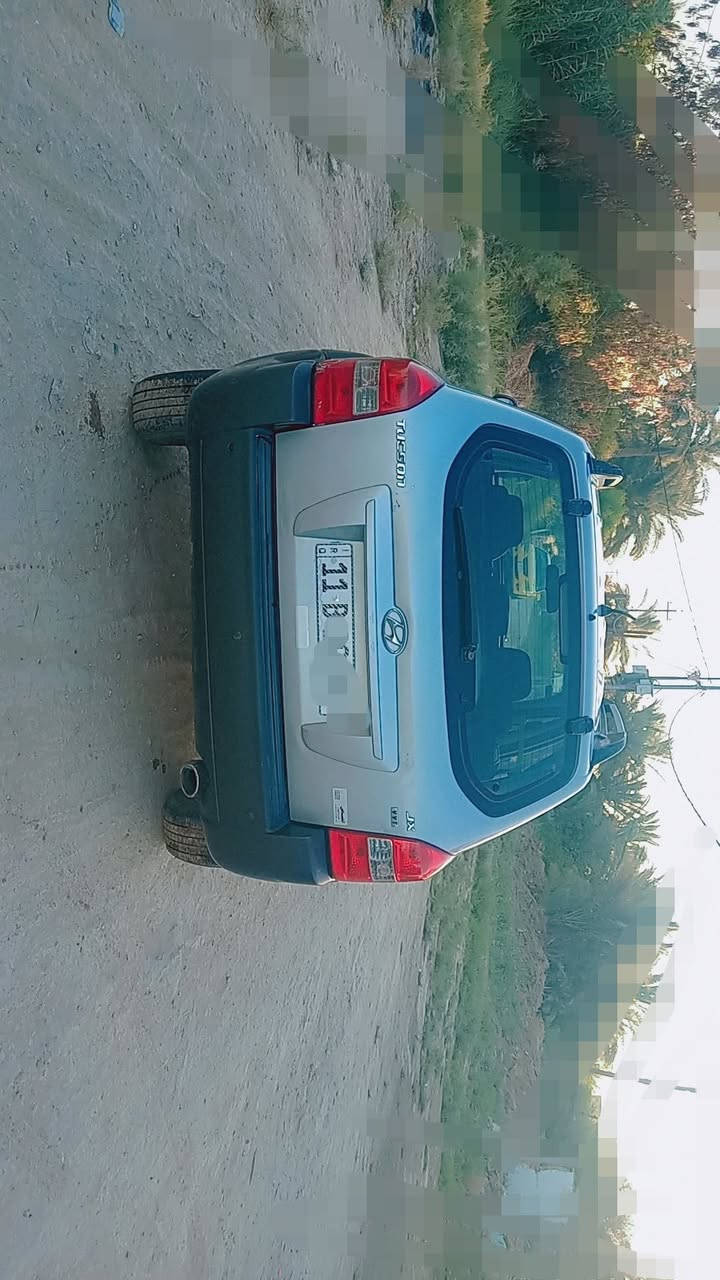 توسان ٢٠٠٩ بغداد انكليزي بسمي هزه جديده مكفوله من الصبغ والتبديل تبريد شغال حداديه باتري جديد مكينه ٢٠٠٠ دوش طابوكه قبل شهرين تبديل بيه بارد واضح بالصوره نهايه الجاملغ الخلفي كلش قليل وخشم البنيد بدون فتح اي برغي نضيفه بدون اي نقص السعر ١٠٨ موجوده بكربلاء
***********
