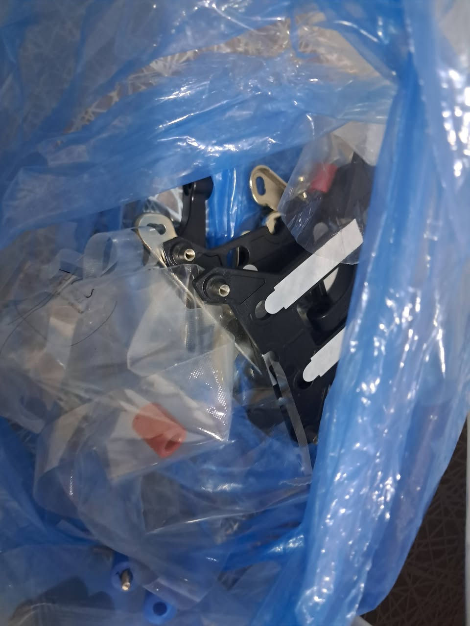 قطع مبرد معالج  كامل ملحقاته


**إذا كنت صاحب هذا الإعلان وتريد حذفه لأي سبب، رجاءا أرسل رسالة إلى الدعم الفني**