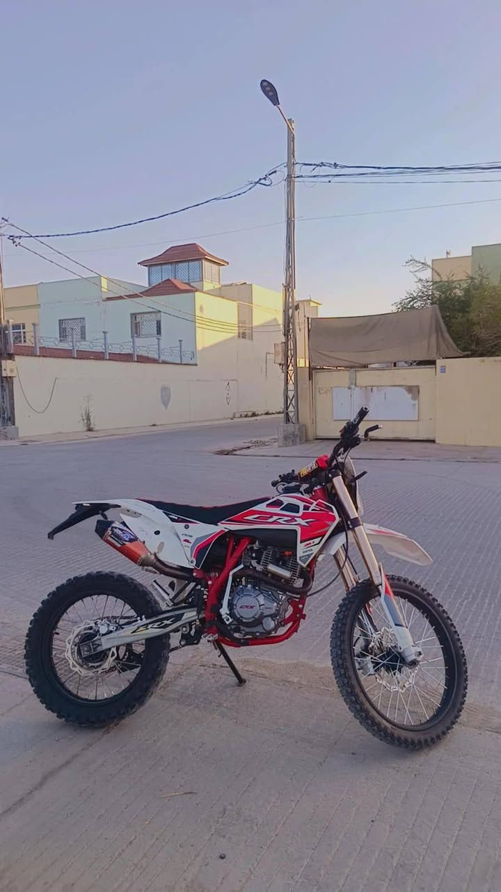 دراجه crx موديل 25 محرك 300 نظافه فول مكفوله مكاني النجف *********** النجف, العراق
