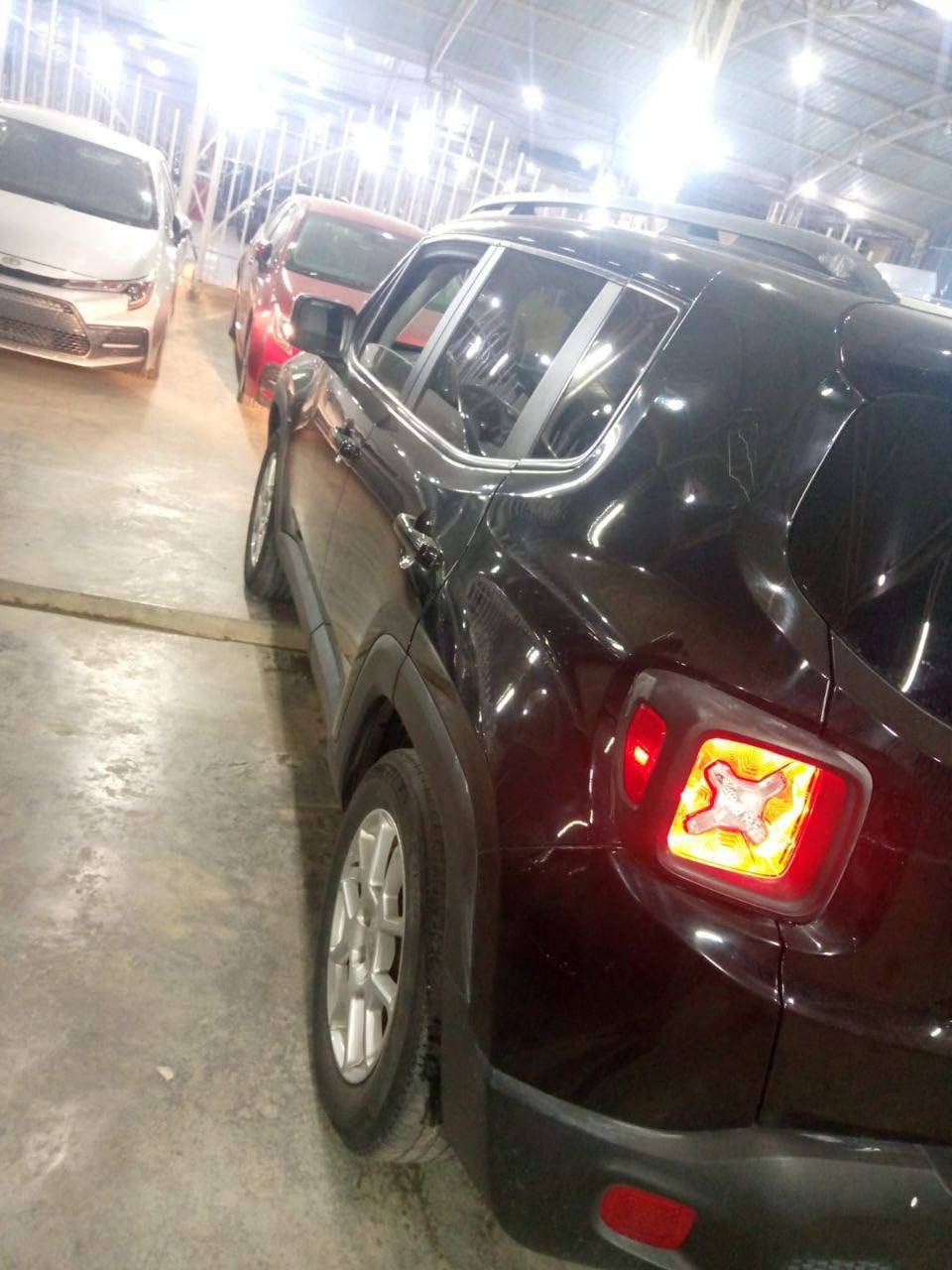 للبيع او المراوس
عندي جيب رانجيد 2020 حادث بسيط بدون ايرباك باسمي رقم بغداد سنوية نافذه لل2028  للبيع بسعر 145
او اراوسها بجيب شيروكي موديل 2020 وفوك


**إذا كنت صاحب هذا الإعلان وتريد حذفه لأي سبب، رجاءا أرسل رسالة إلى الدعم الفني**