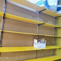 رفوف محل • رفوف • محل • ديكور محل • عرض بضاعة • تجهيزات محلات • اثاث م...