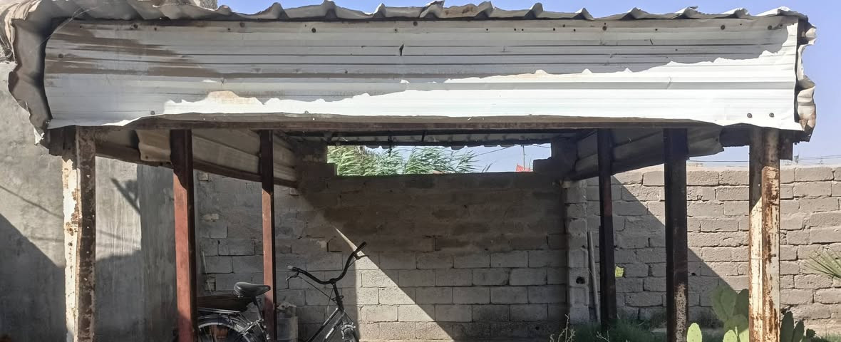 سقفيه مال سياره للبيع طوله5متر
الأتصال ***********
