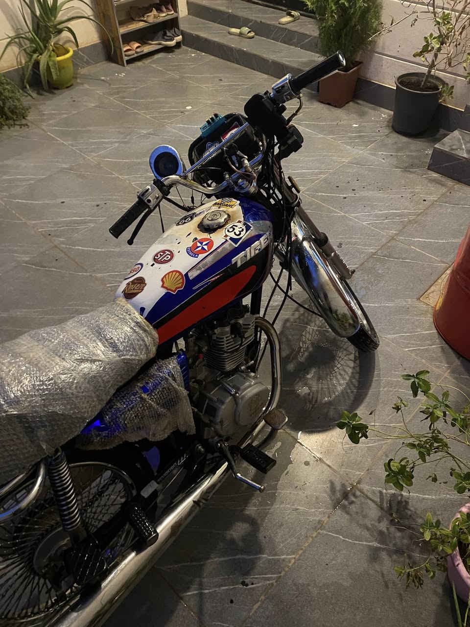 سلام عليكم دراجه للبيع تايكر موديل2020 مفتوح امبدل ولفات بس سعر 325وبي مجال ناقصه بس بك لايت 
مكان تكريت رقم *********** متواجد عل خاص 👍🏿
