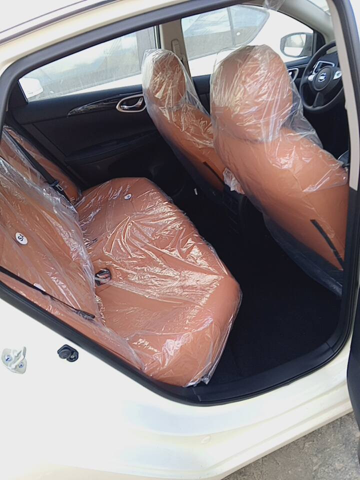 نيسان سنترا موديل 25زيرو رقم أربيل الجديد باسم شركة تحويل وكالة مجانا داخل مشمشي جلد  شاشة جنل للاتصال ***********
