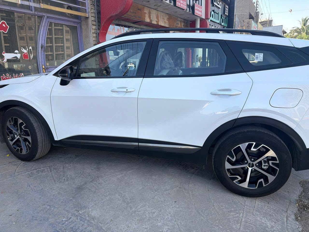 السلام عليكم
سبورتاج هايبرد موديل 2025
ماشيه 7900
بيه رصعه موضحه بالصور
بغداد تقاطع الدرويش
السعر 32 مليون
الاتصال ‏‪***********‬‏
