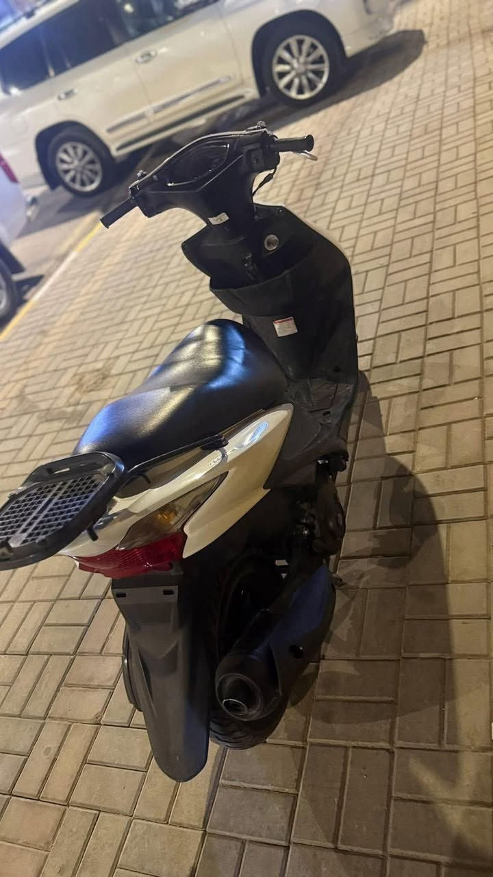 سلام عليكم دراجتين ادرس حديث للبيع الدراجات خير من الله  ميكنه ناعمه شلعه معدل
(الدراجات ثنينهن كفرات بلادية بس مصبوغات جماليه كفرات اصليه مو تجاري)
البيضه ترهم مراوس بادرس قديم بس بيها فقوصات بسيطه مثل استان وتاير امامي فقط +ثنينهن مفتوحات وعلى ايدي خير من الله

السعر خاص او اتصل

مكاني كوت داموك 
***********
