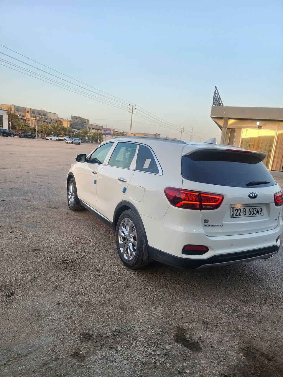 للبيع كيا سورنتو ٢٠٢٠ رقم اربيل  انكليزي ٦ سلندر  مكفوله من ضربه وصبغ وتبديل مكينه وكير على وضع الشركه  ماشيه ٩٥ الف سعرها ٢٥٨ وبيها مجال بسيط النجف الاشرف اتصال ***********
