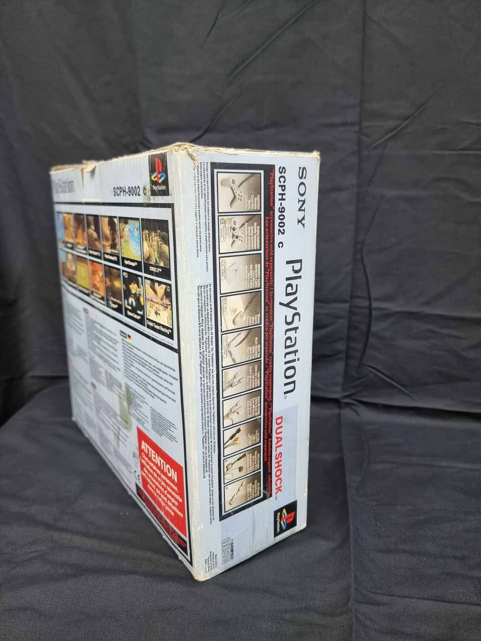 پلەیستەیشن ١ بۆ فرۆشتن
زۆر زۆر بە پاکی ماوەتەوە و هی دەستی خۆم بوە و ١٦ ساڵە هەڵم گرتوە
کارتۆنی خۆی لەگەڵ ماوە 
دەسک و میمۆری و کێبڵ و فیشەی بیلادی خۆی لەگەڵ ماوە
هیچ عەیبێکی نیە و بە شەرت ئەیفرۆشم
گەیاندن هەیە
نرخ -   ٧٥   هەزار أربيل, العراق


**إذا كنت صاحب هذا الإعلان وتريد حذفه لأي سبب، رجاءا أرسل رسالة إلى الدعم الفني**