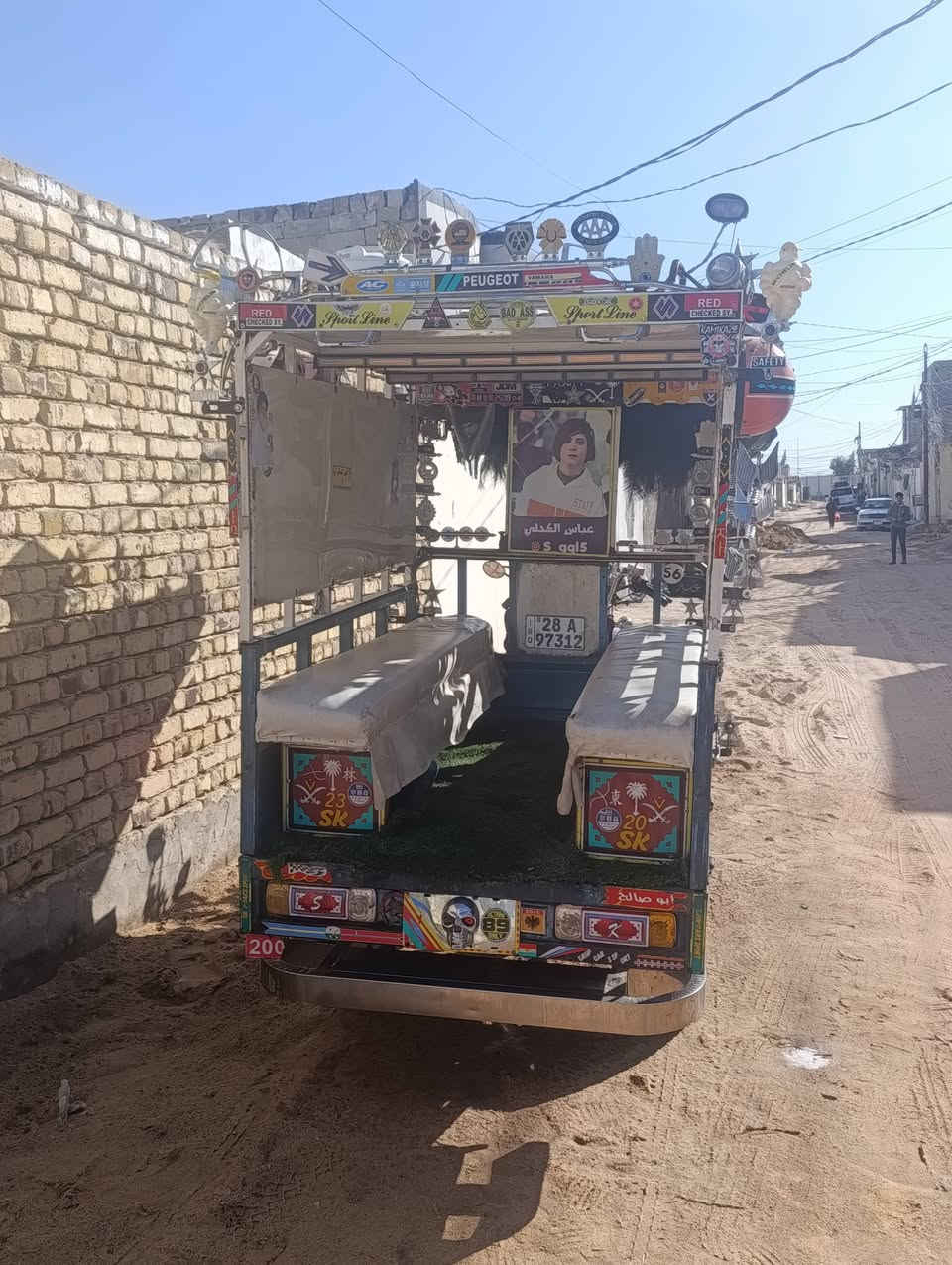 السلام عليكم 2007للبيع مكفوله كفاله عامه مابيه قطرت لحيم رقم انكليزي بسمي مداور ثاني يوم السعر 6ونص***********للسفسار
