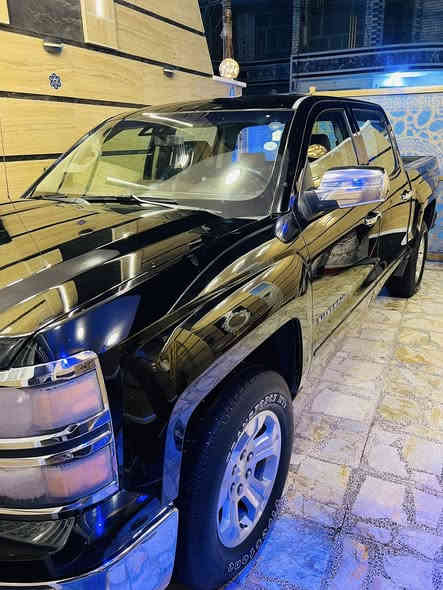 السلام عليكم 
للبيع سلفرادو 2015 خليجي 
ماشيه 92 حقيقي 
مكفوله محرك 8/ بدي قصير باب جبير 
رقم اربيل بسمي كشنات تبريد تدفئه 
كشنين كهربائي Z71 فورويل 
عنوان بغداد 
***********
