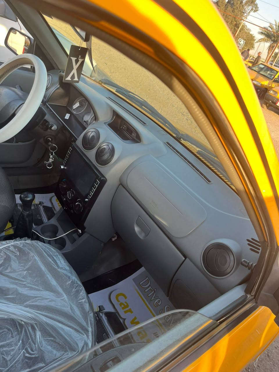 اسلام عليكم سايبه مديل 23سيارة على وضع شركه بيها طخة بل باب كد اصبع والباقي مكفول محرك وكير خير من الله اي استفسار اتصل على رقم وبي واتساب وخادم اني ***********
