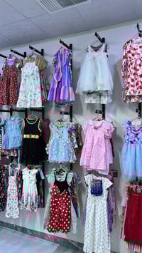 ملابس نسائية • ملابس أطفال • حي الانتصار