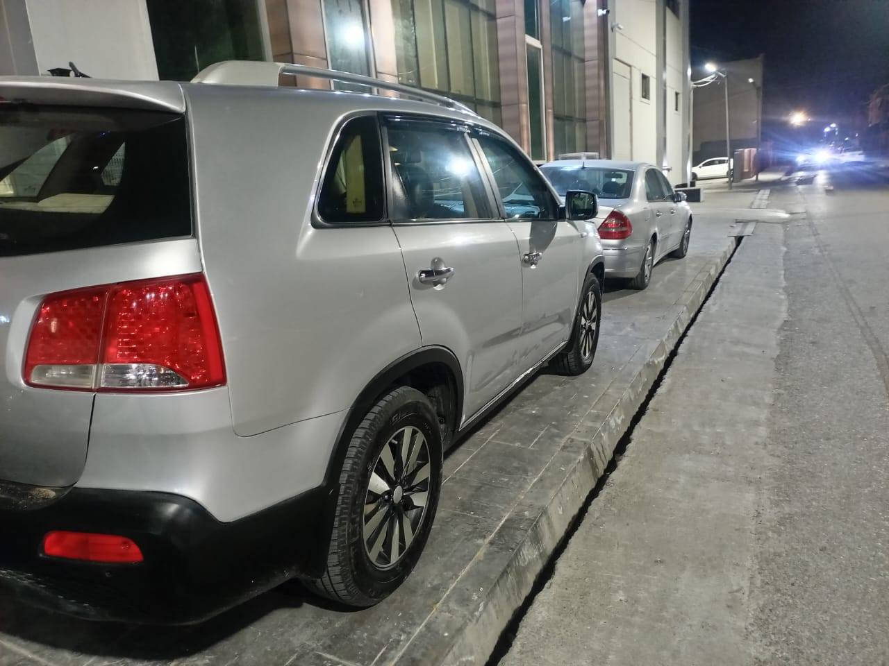 السلام عليكم للبيع سورنتو ٢٠١٢ رقم اربيل بيها تعديل بارد ٣ مكانات اي استفسار الاتصال ع رقم اني مكلف بل نشرر*********** مكان السياره موصل موصل, نينوى
