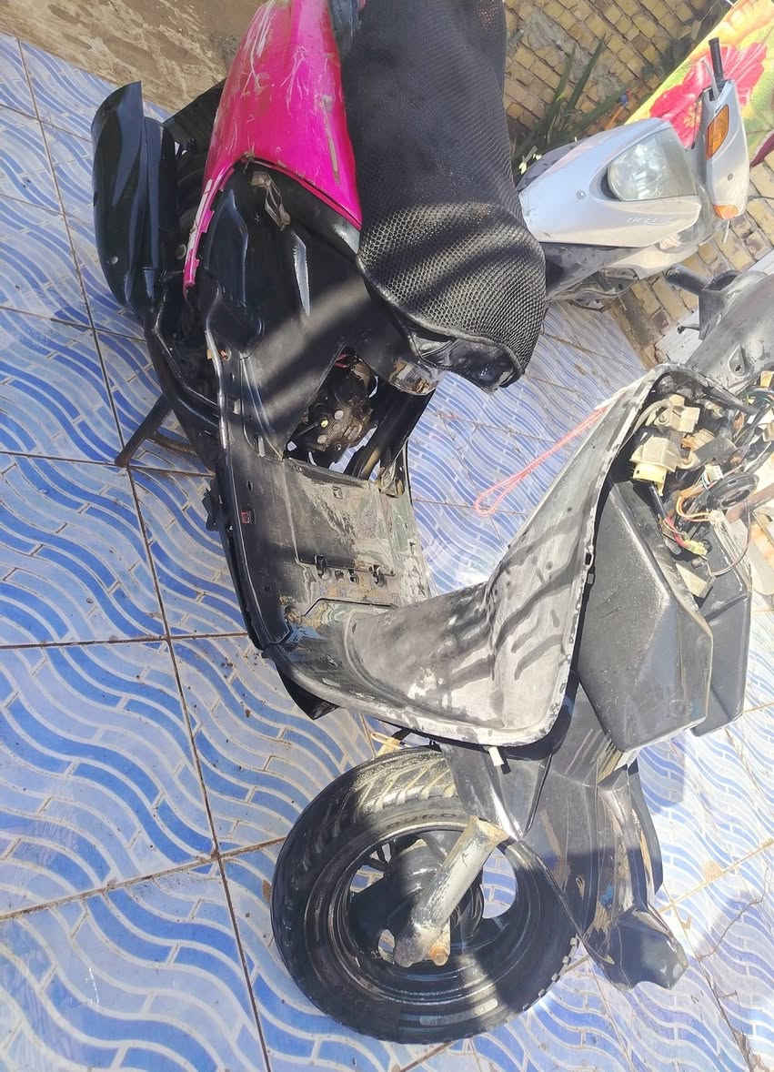 دراجه فراشه للبيع ابيعك كوم حديد شغاله ويل خلفي جديد صالنصه جديده الدراجه شغاله تشغل هندر عوزها كهربائيات بسيطه وكفر امامي  اتصل وتدلل ***********
