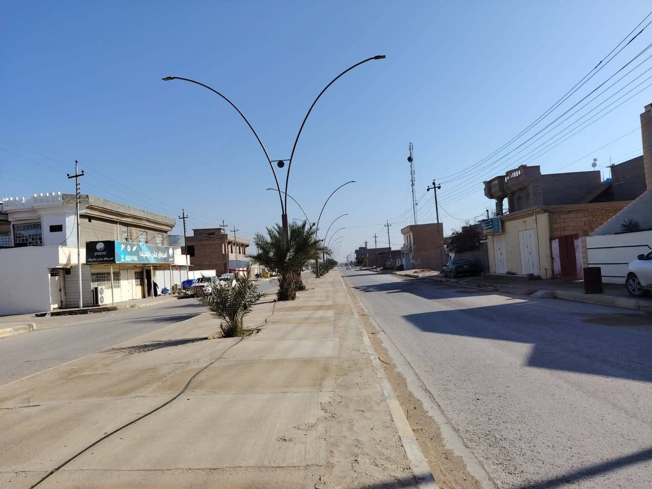 عمارة للبيع طابو صرف ركن على الشارع العام بحي العسكري
قرب دائرة شبكات حديثة 
المساحة 277متر
الطابق الأول 
5 محلات 
الطابق الثاني 
3شقق 
كما موضحه في الصور ادناه
السعر/ 155 مليون قابل لتفاوض 
عنوان المكتب 
الانبار/حديثة/حي العسكري/مقابل أسواق علي نصيف 
للاستفسار الاتصال على الرقم 
***********
