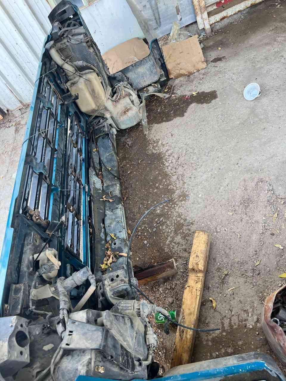 السلام عليكم
دعاميه فالفو شيطان كامله للبيع ملحقاتها
ماطور كهربائي
دبه زراكات
مدكه قماره
هورن عادي وهواء
الدعاميه كامله مع ملحقاتها الي بي شاصي
السعر 5 ورقات  العنوان بغداد ابو غريب  *********** ///***********
