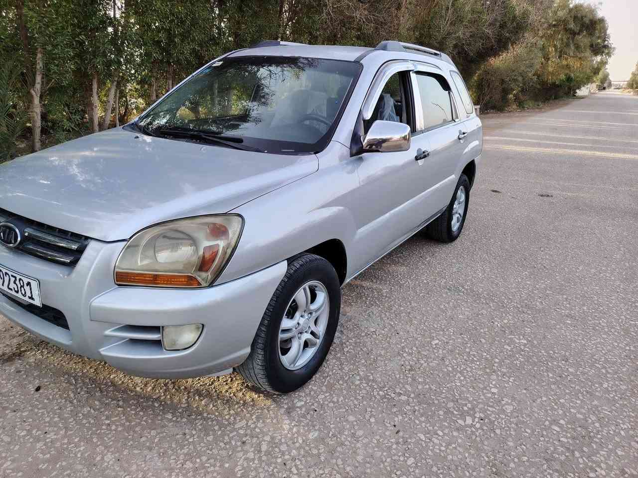 السلام عليكم سبورتج للبيع موديل ٢٠٠٨ رقم بغداد دولي شرط التحويل السنويه جديد وهزه جديده السياره صبغ حزام جماليه مكفوله من ضربه قويه وكلب وكص وتكم وداخل جاهزه من كلشي مكينه كير حداديه تخم تاير كهربائيات كلها شغاله السياره احله من الصور مكاني بابل السعر ٨٧ وبيها مجال لشراي قليل وهذا رقمي الي يحب يتصل وتدلل خاص ما اجاوب ***********
