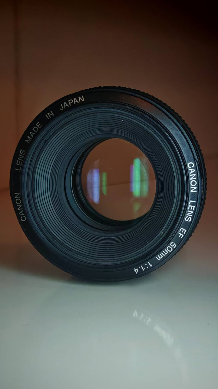 سلام عليكم
عدسة كانون EF 50mm للبيع
فتحة العدسة 1.4
عدسة مميزة بالعزل ومعروفة التفاصيل
استعمال نظيف جدا


**إذا كنت صاحب هذا الإعلان وتريد حذفه لأي سبب، رجاءا أرسل رسالة إلى الدعم الفني**