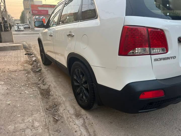 سورنتو مديل 13 وارد خليجي بانزين كص جنطه
للبيع او مراوس بسياره تورن سياره مكينه وكير وحداديه جديده وتبريد تخم تاير 
رقم ***********
