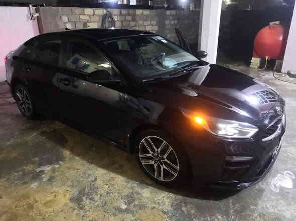 فورتي ٢٠١٩ 
S
فتحة
زنون
مكينة ٢٠٠٠ دوش
ماشية ٤٣ ميل 
رادار امامي 
كاميرا دوارة 
بريك تلقائي
تحديد مسار
رقم بغداد بأسمي 
تبريد منفصل مناخين
صور الحادث مرفقة بالمنشور 
الضرر فقط بابين اليمين
للاستفسار الاتصال على الرقم
***********
واتساب 
غير متواجد على الفيس بوك
